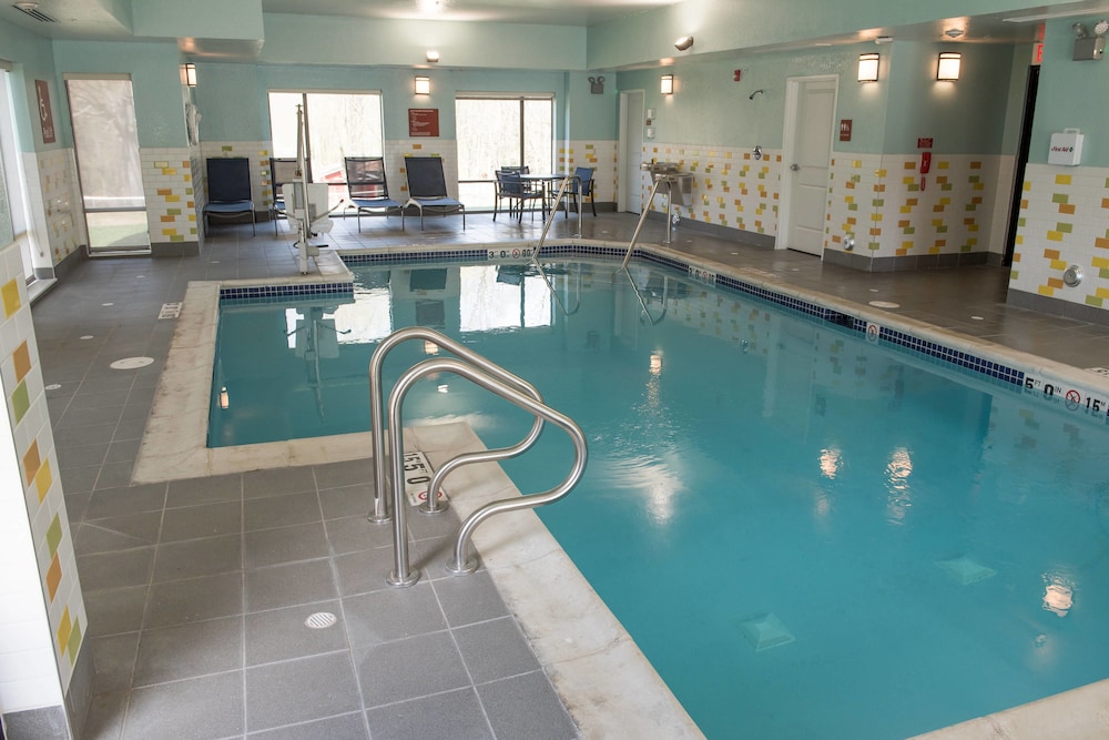 Towneplace Suites Battle Creek 1/47