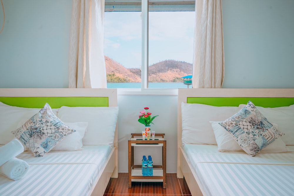 Coron Underwater Garden Resort 36/54