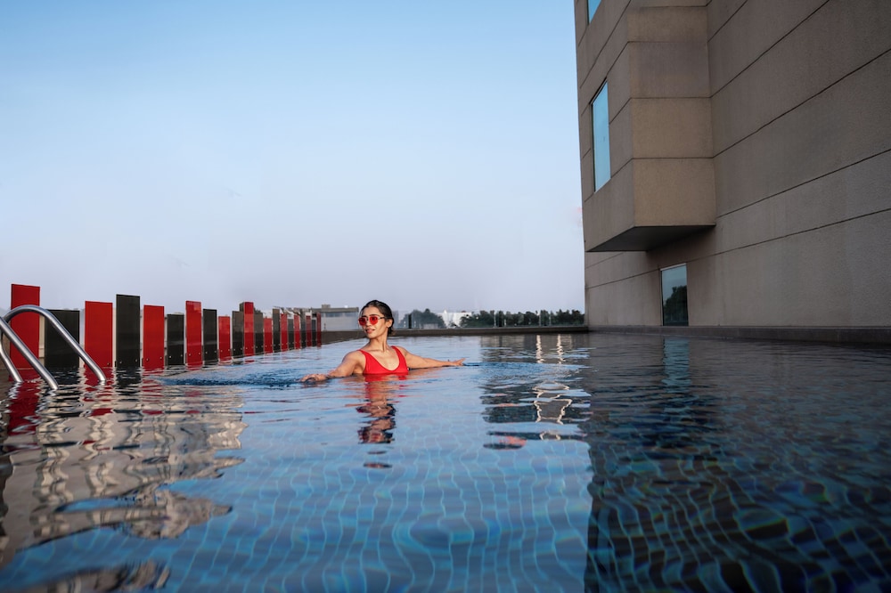 Radisson RED Indore 6/22
