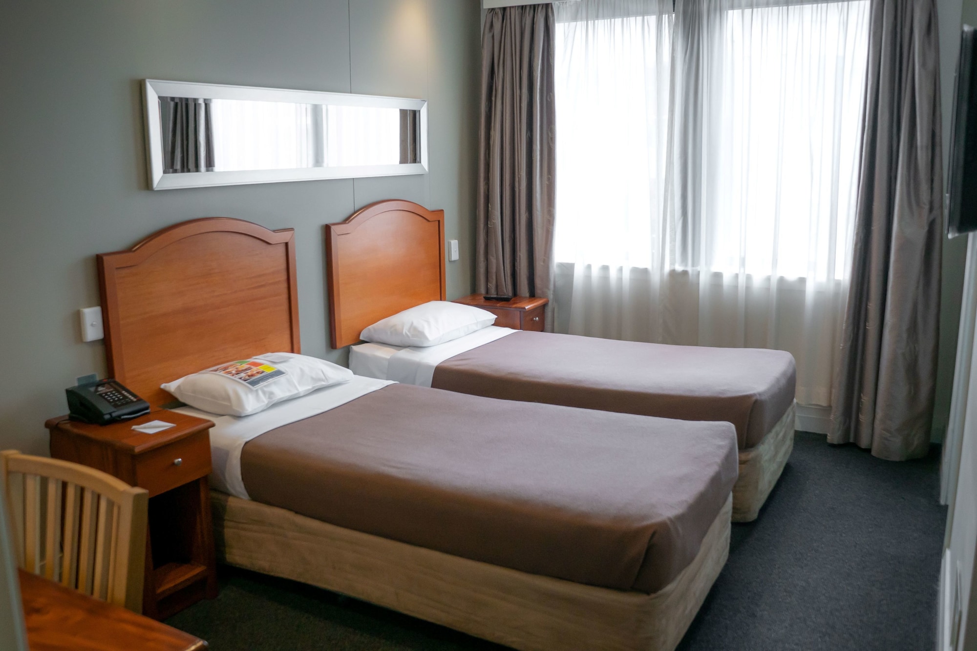 STANDARD, TWIN BEDS