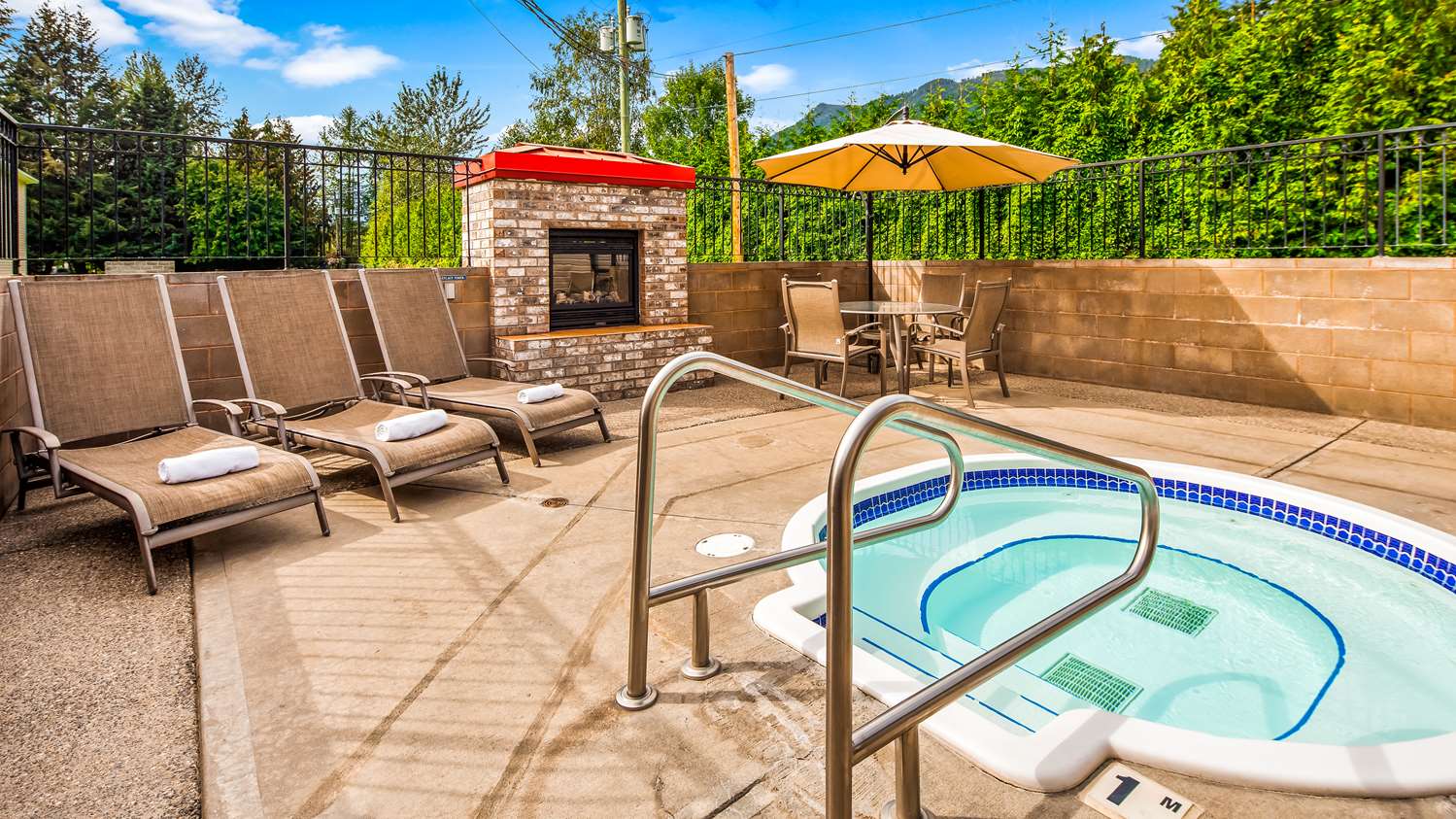 Best Western Sicamous Inn 12/30