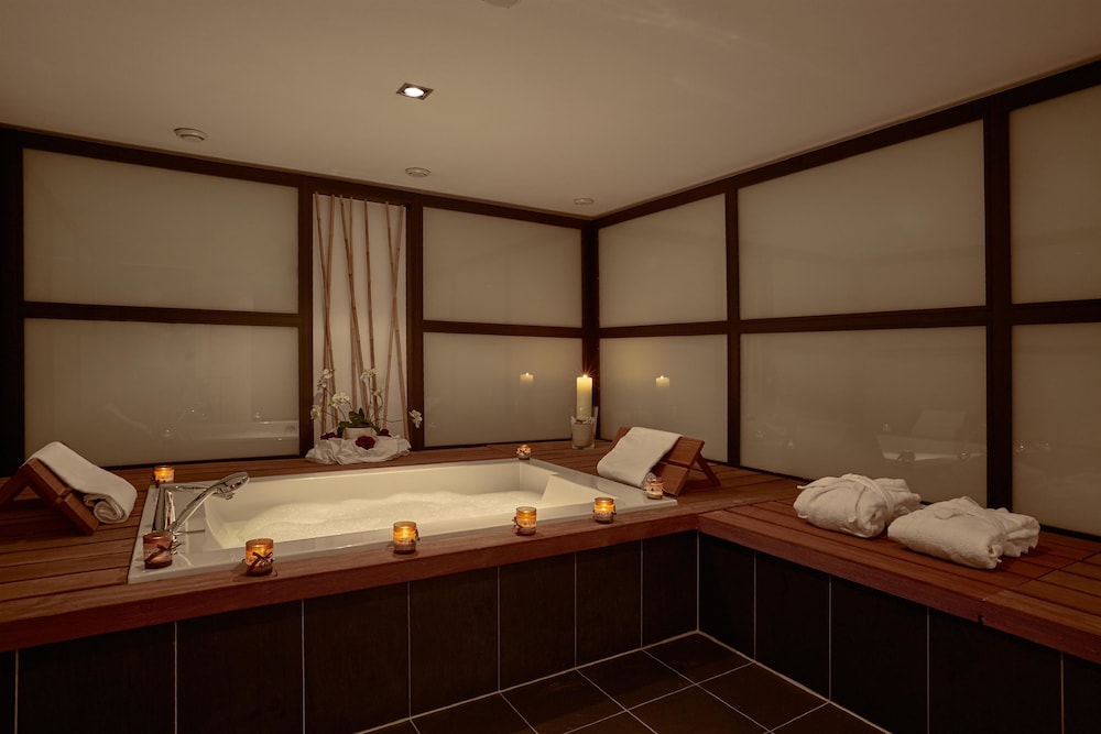 Hotel Regina Titlis, a Trademark Collection by Wyndham 21/61