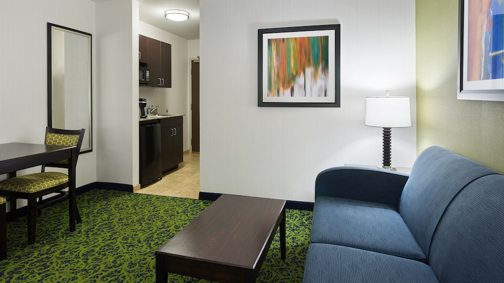 Holiday Inn Express Hotel & Suites Stroudsburg-Poconos 35/56