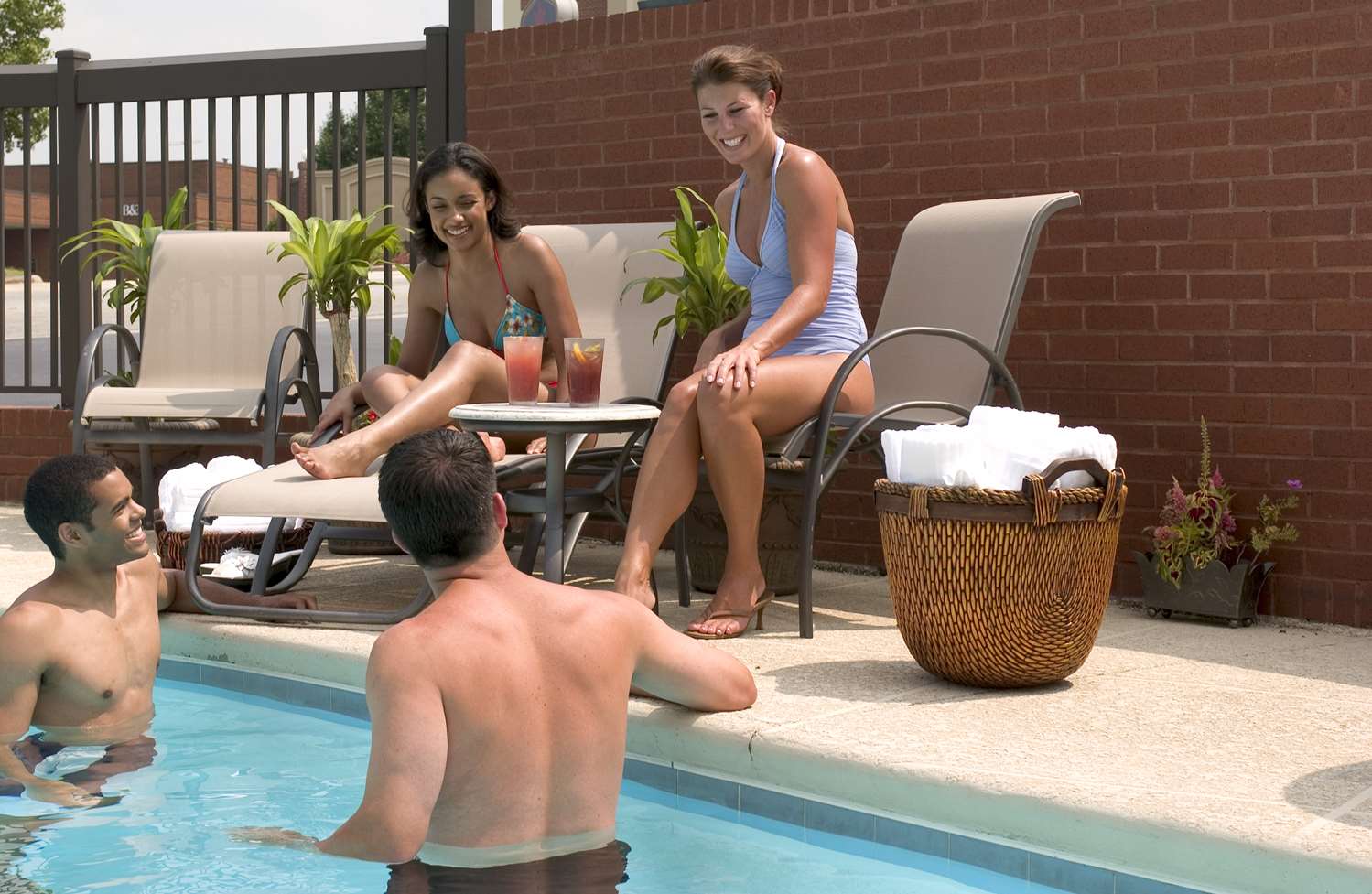 swimming pool spa