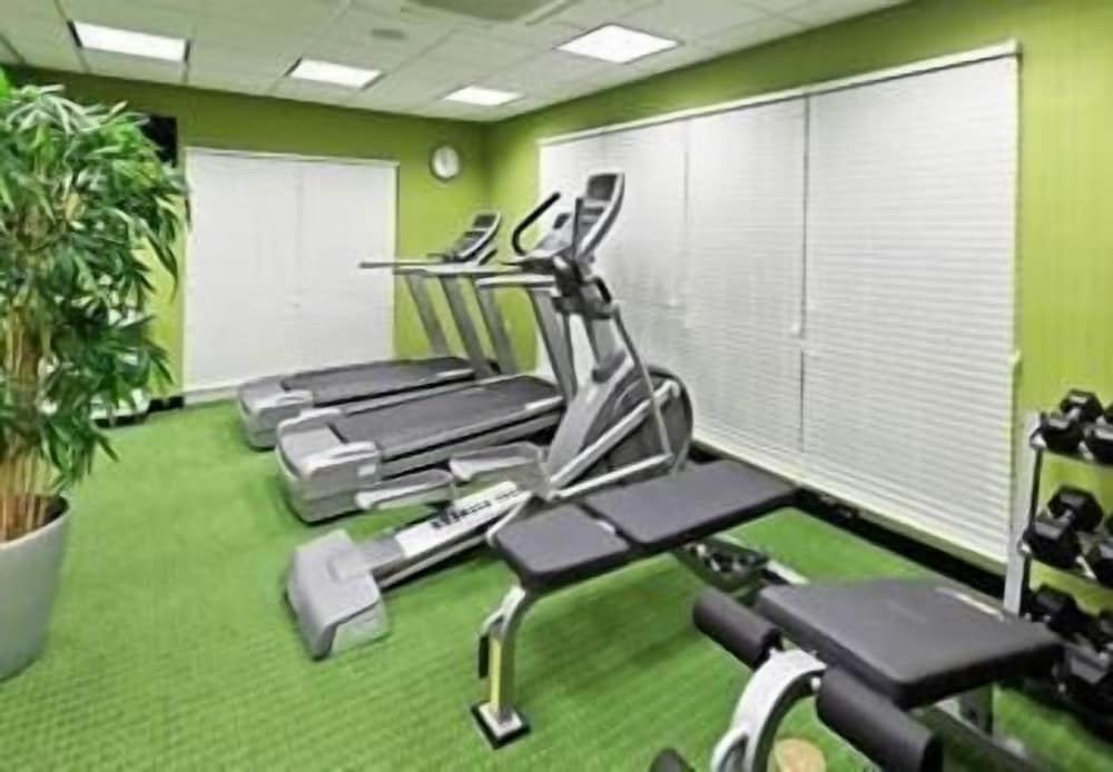 Fairfield Inn and Suites Tulsa South Medical District 26/47