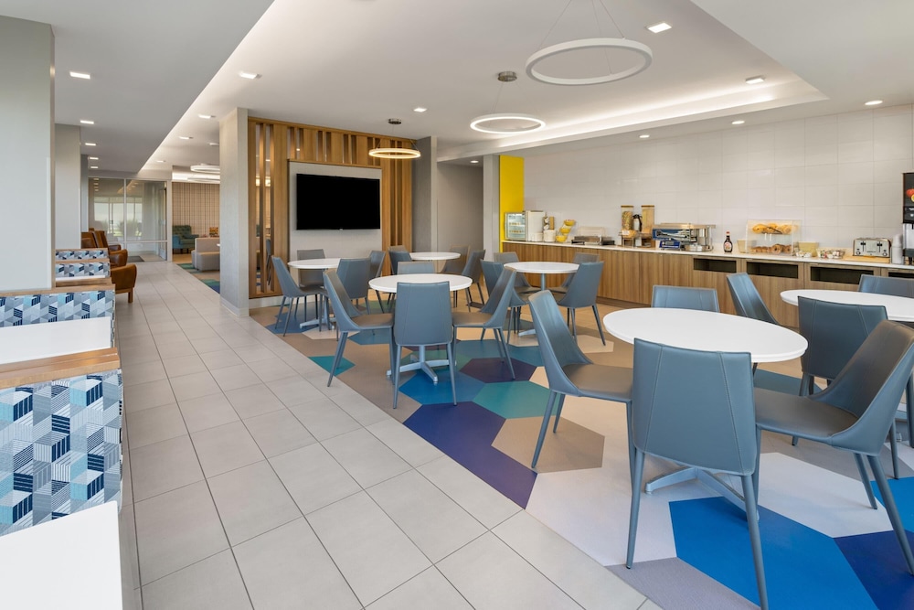 Microtel Inn and Suites by Wyndham Rehoboth Beach 47/62