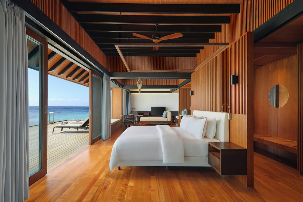 1 Bedroom, Overwater, Villa, King Bed, Sofa