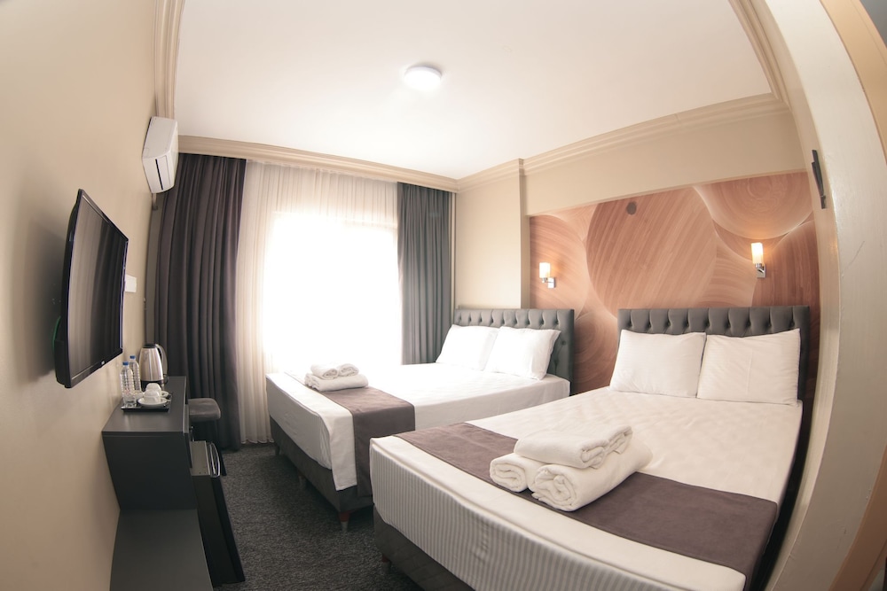 Loyal City Hotel 22/63