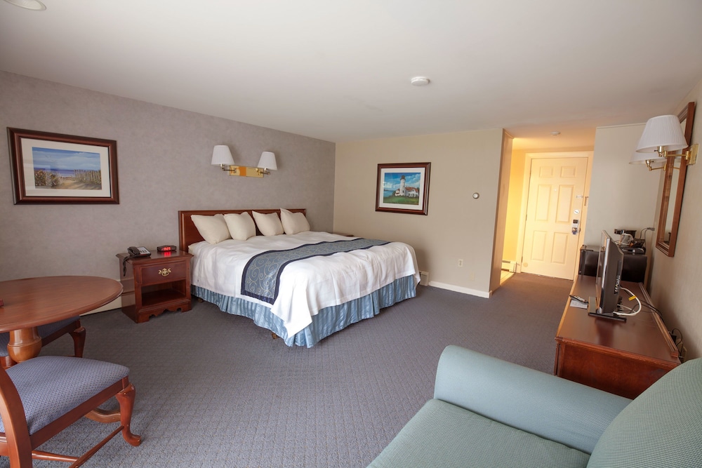 Blue Rock Resort 16/70