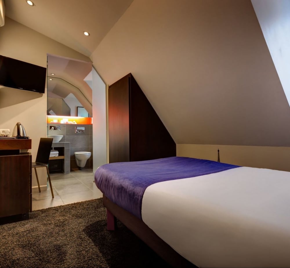 Hotel Elixir Paris 17/74