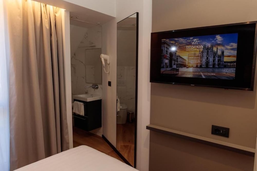 London Hotel 35/64