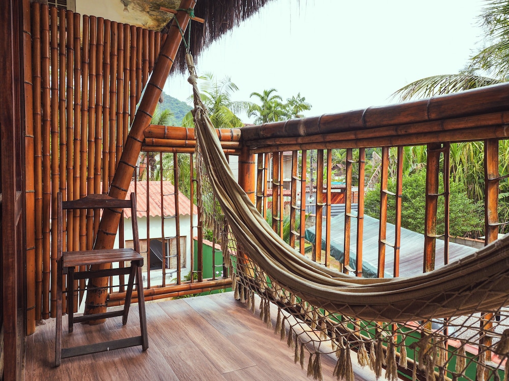 Bali Suites Itamambuca 39/48