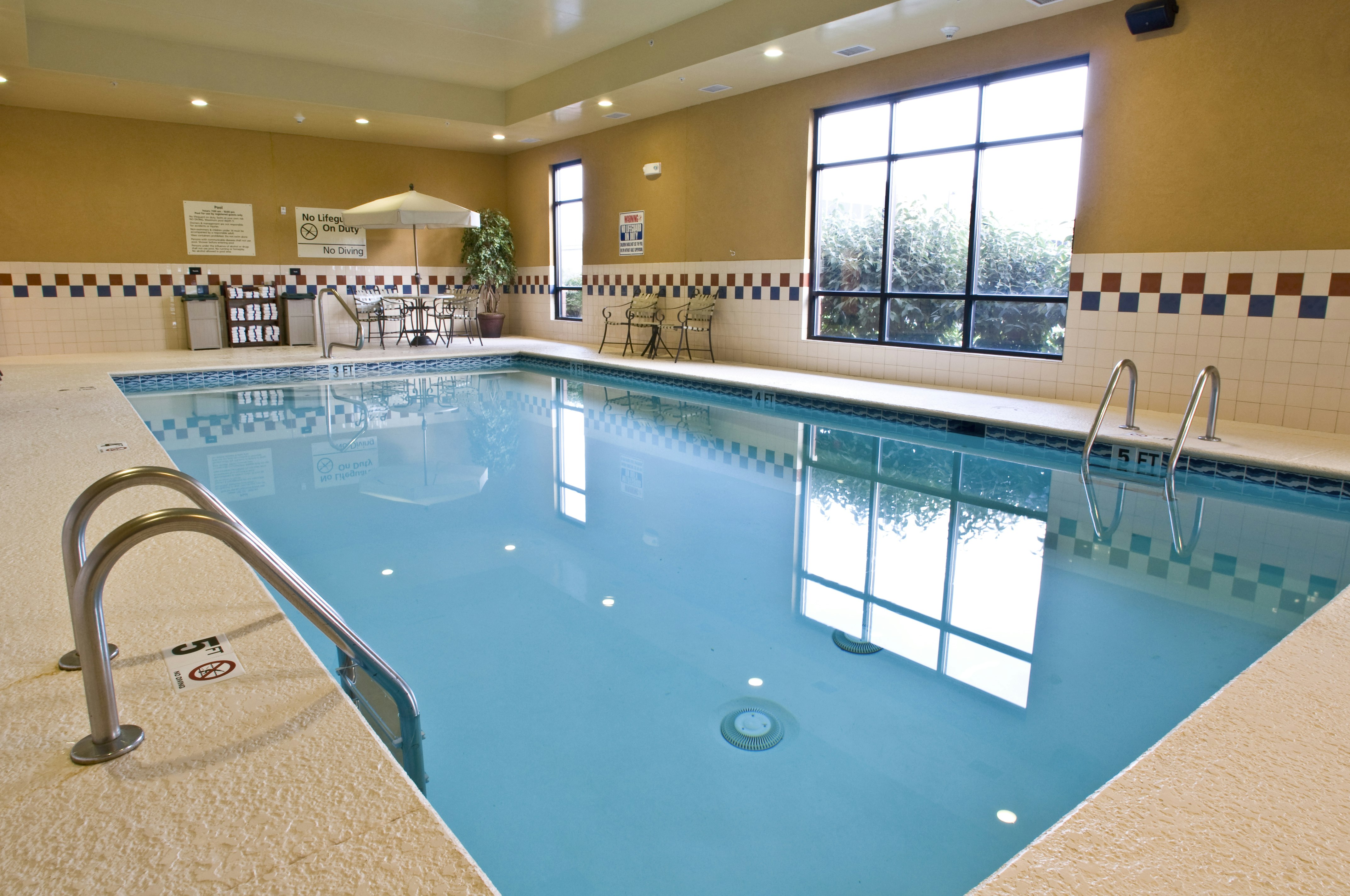 Hampton Inn Suites Cincinnati Union Centre Oh 23/45