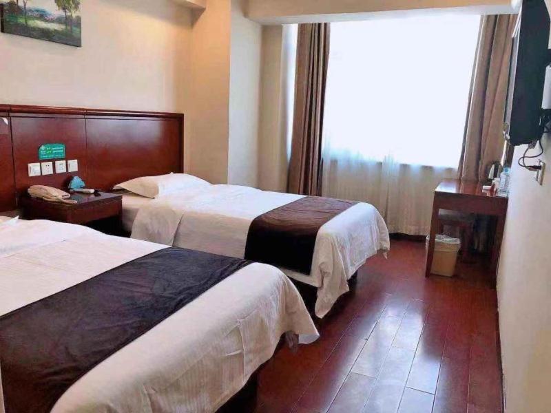GreenTree Inn Handan Train Station Express Hotel 43/77