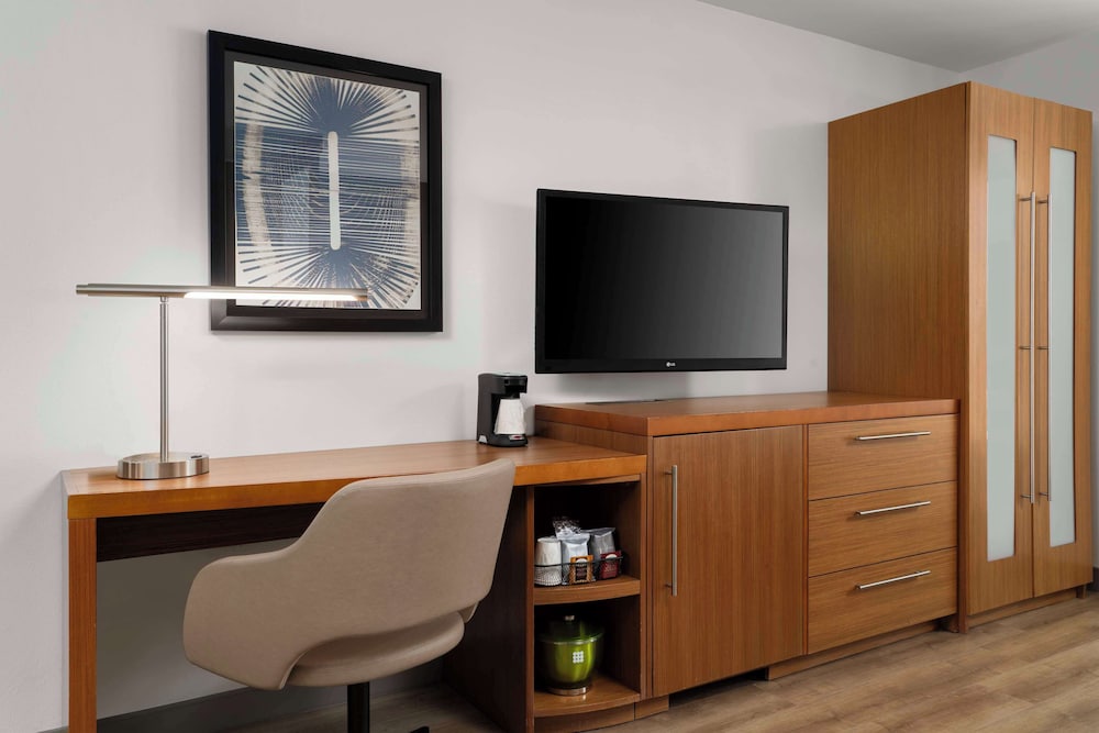 Hyatt Place Omaha/Downtown-Old Market 49/53
