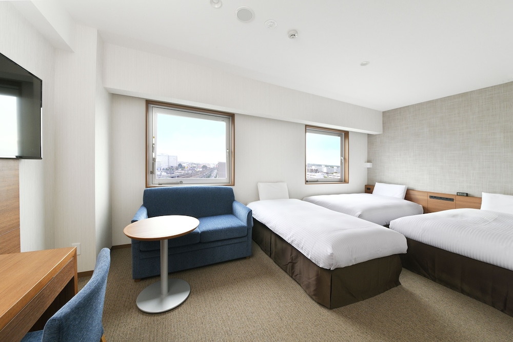 ROOM, TRIPLE