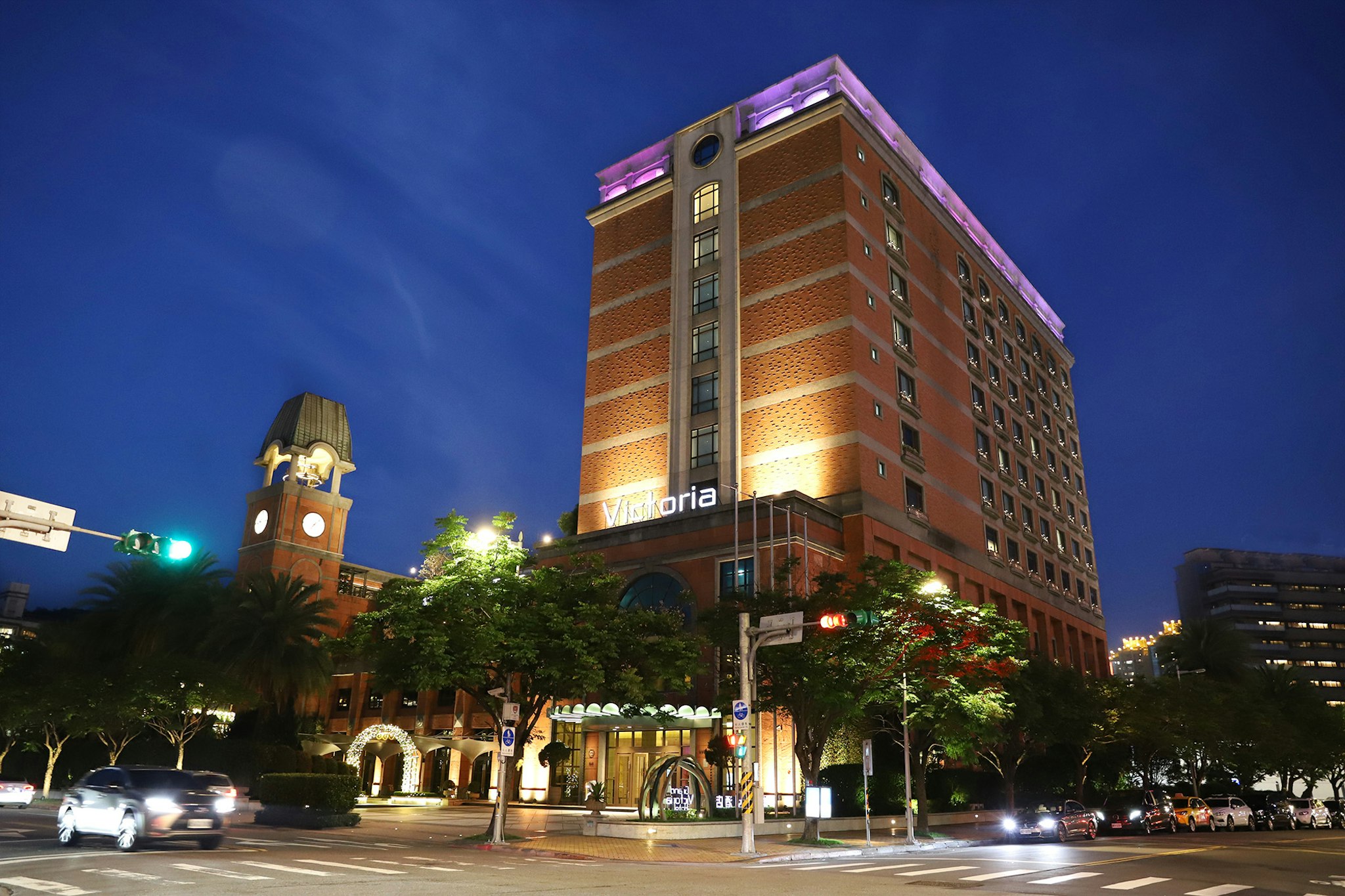 GRAND VICTORIA HOTEL 6/73