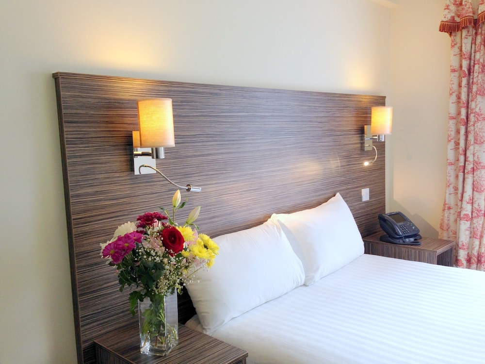 Ely House Hotel 15/40