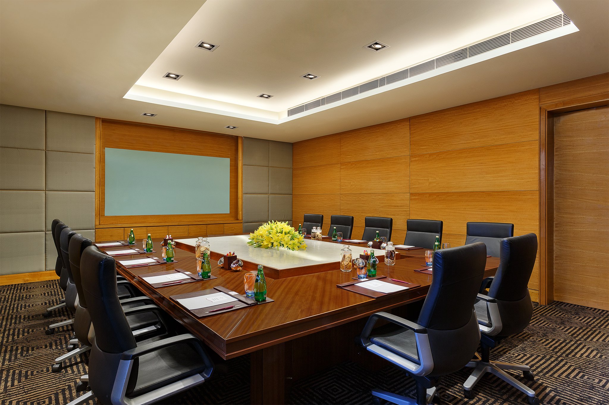 Crowne Plaza Gurgaon 69/82