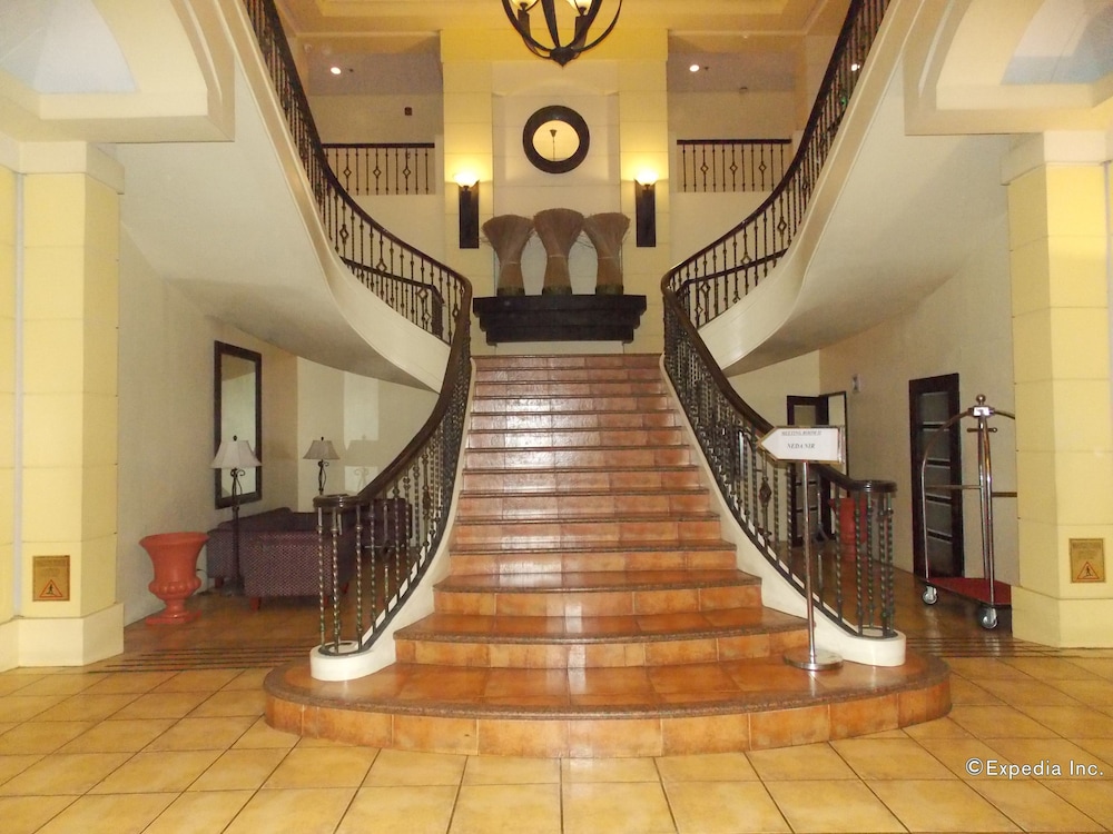 Planta Centro Bacolod Hotel Residences 2/46