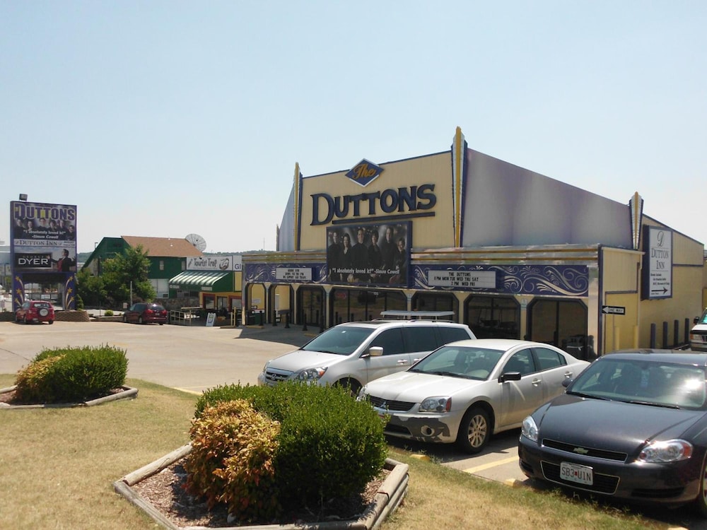 Dutton Inn 60/67