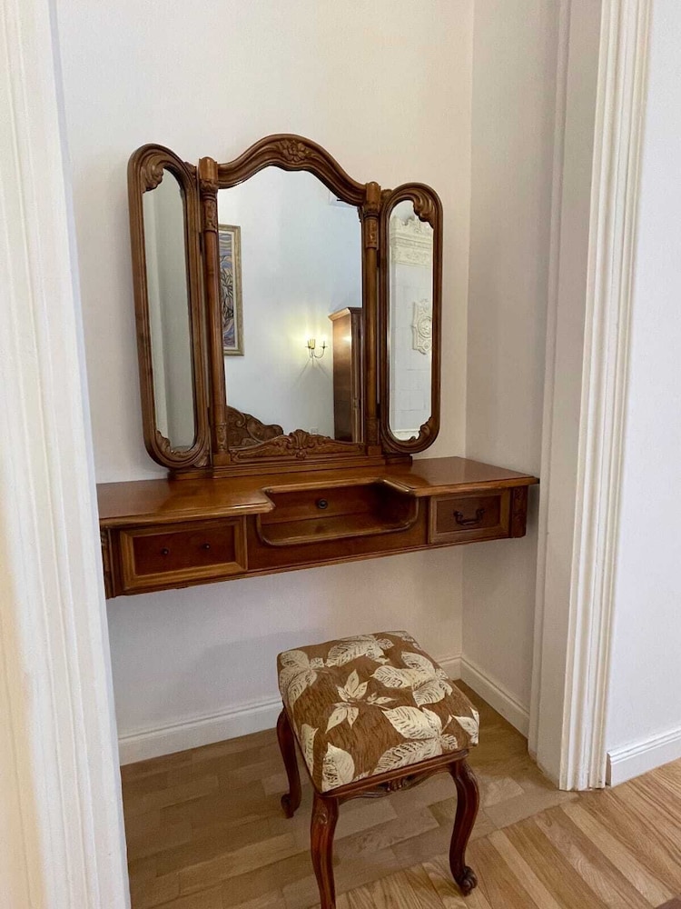 Passage Boutique Hotel 43/78