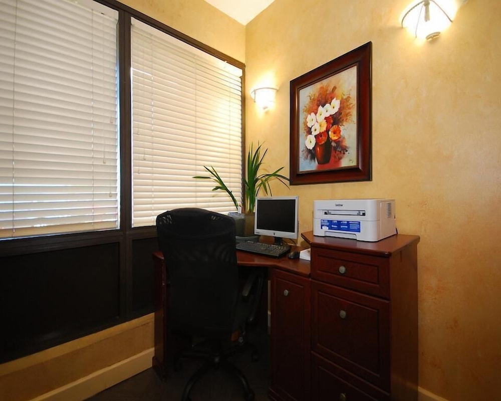 SureStay Hotel by Best Western St. Pete Clearwater Airport 39/43