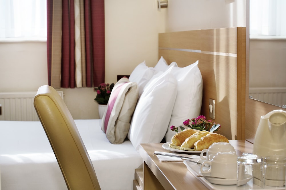 Queens Park Hotel photo2