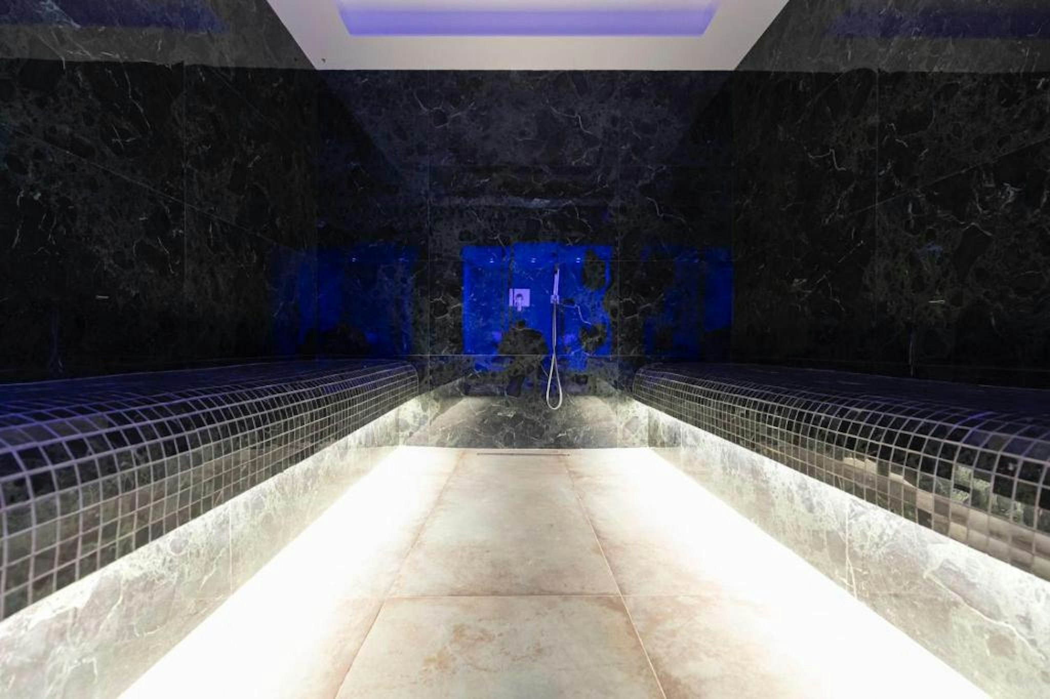 Destiny Hotel Tirana 27/37
