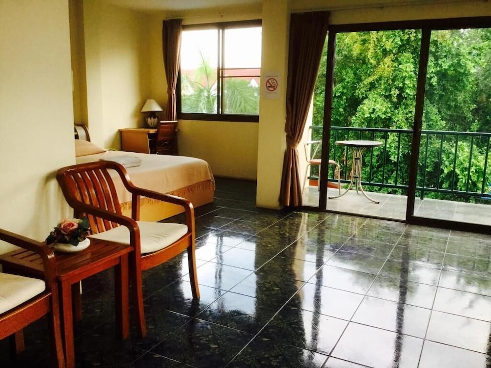 Shagwell Mansions Pattaya 44/64