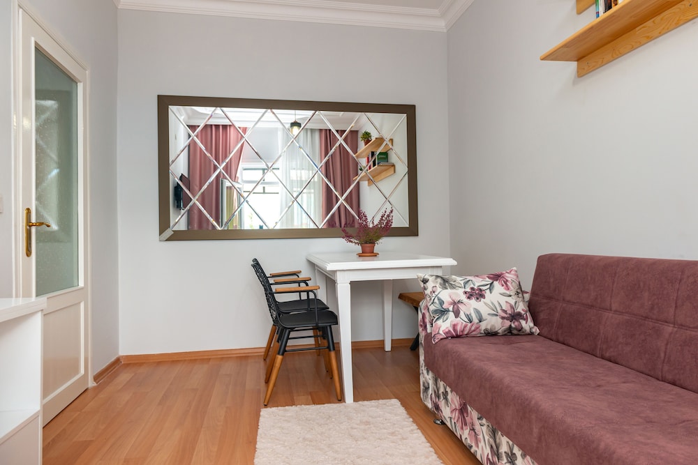 Dualis Hotel 24/74