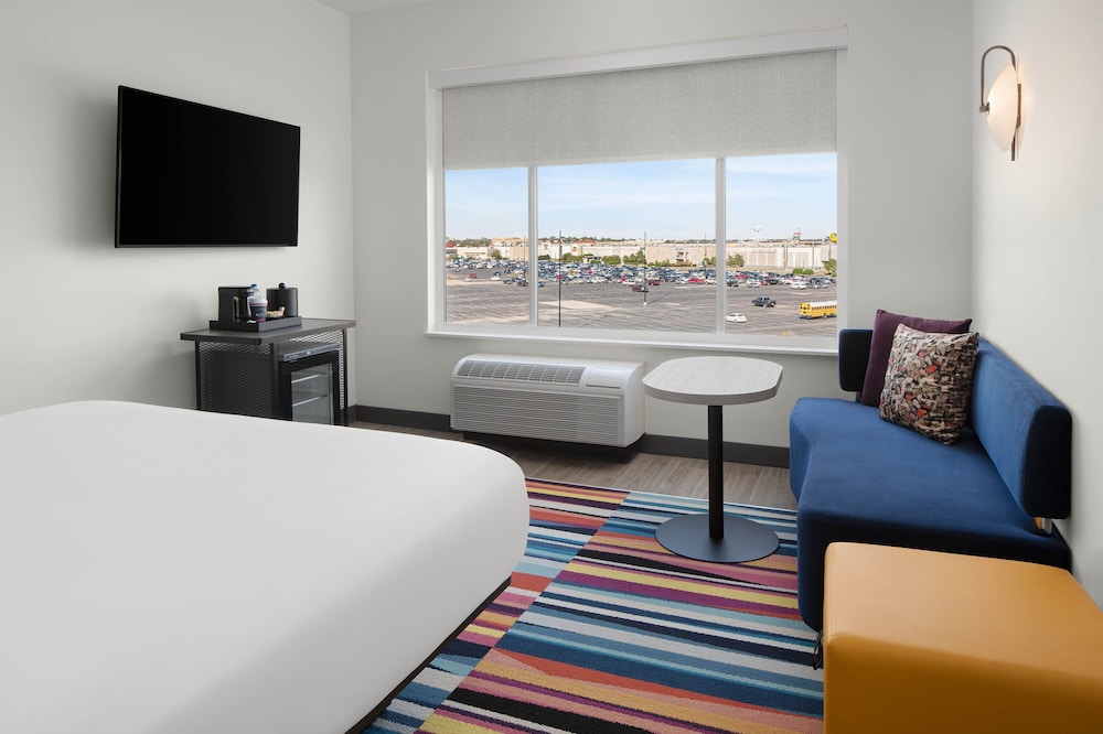 Aloft Katy Mills 8/39