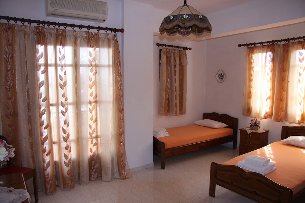 Hotel Mary 26/38