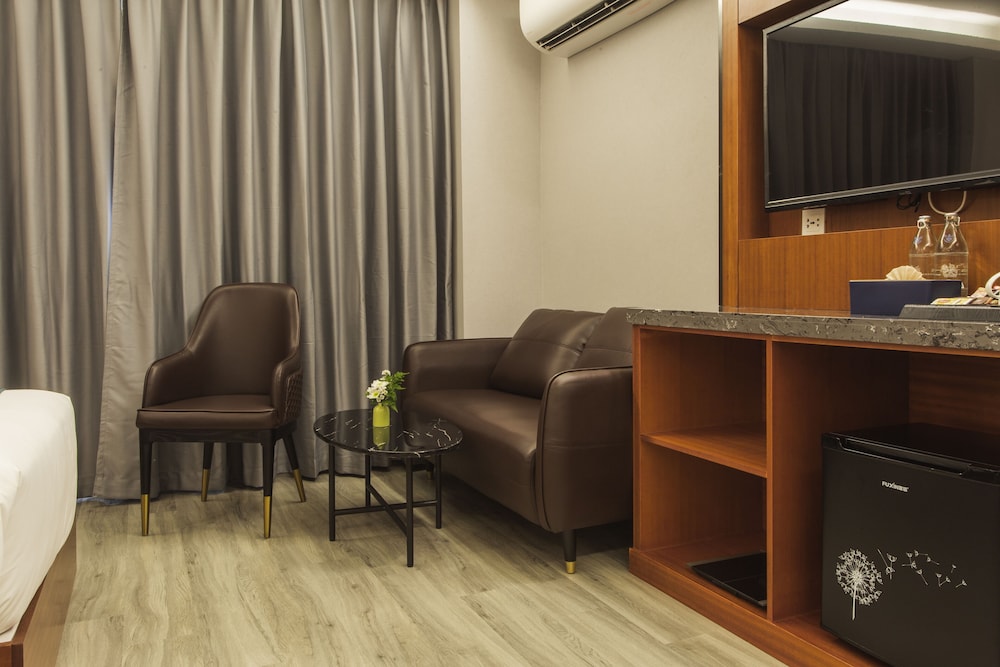 Thapae Twins Hotel 38/50