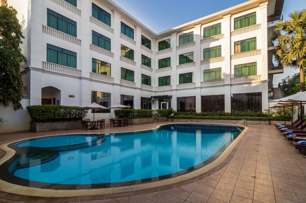 Kingdom Angkor Hotel 6/70