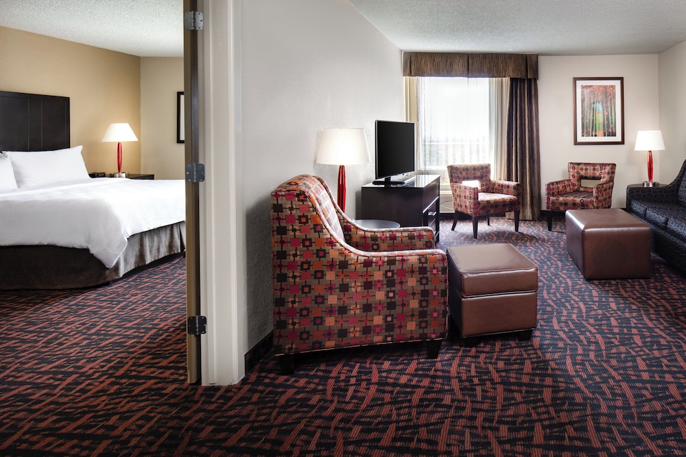 1 Bedroom, Suite, King Bed, Sofa