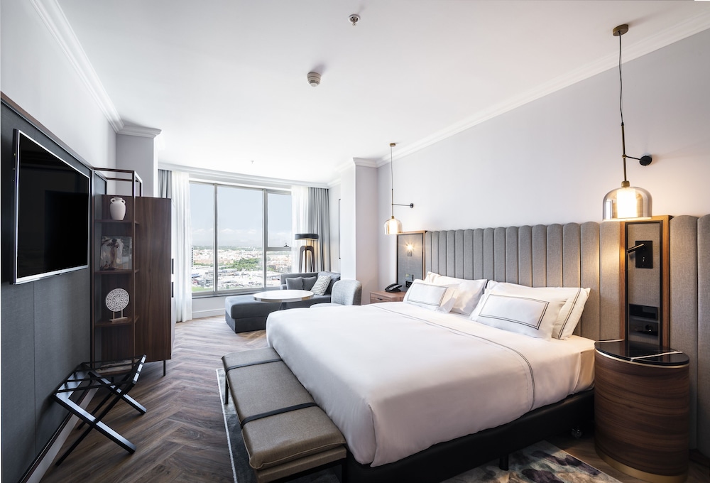 Supreme, Twin Beds, with View, Sofa