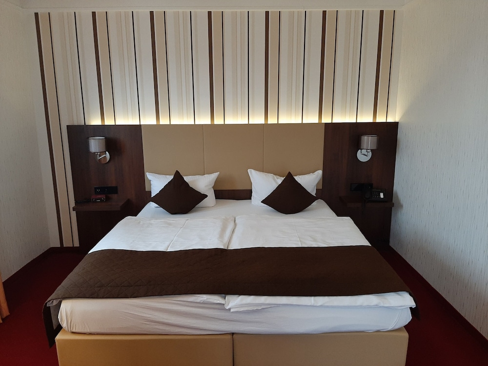 Lobinger Hotel Weisses Ross 20/71
