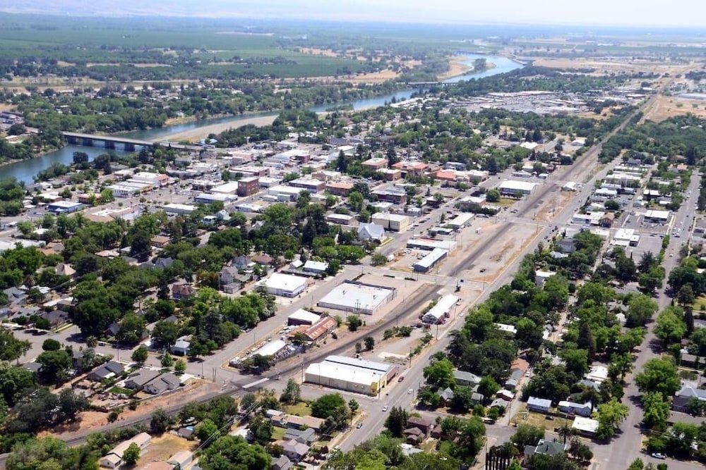 Travelodge by Wyndham Red Bluff South of Redding 63/65