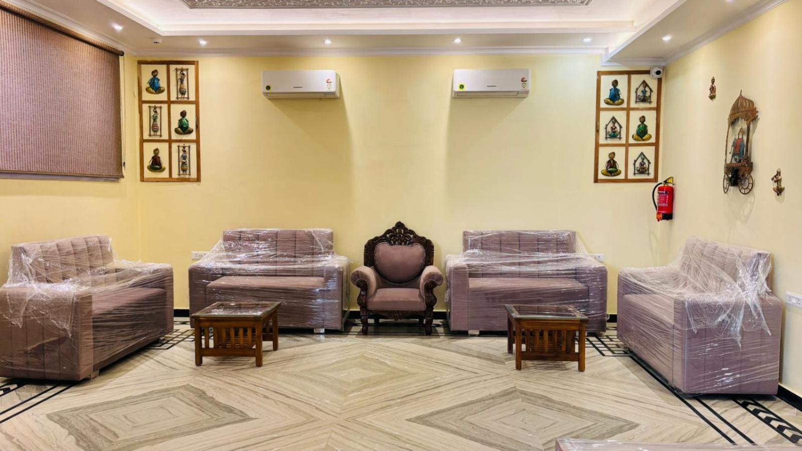 Amritara Ramila Kutir, Ayodhya 41/59