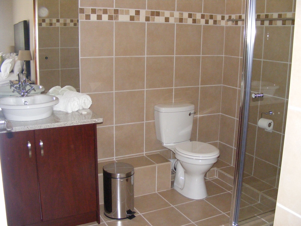 Karoo Sun Boutique Guest House 44/46
