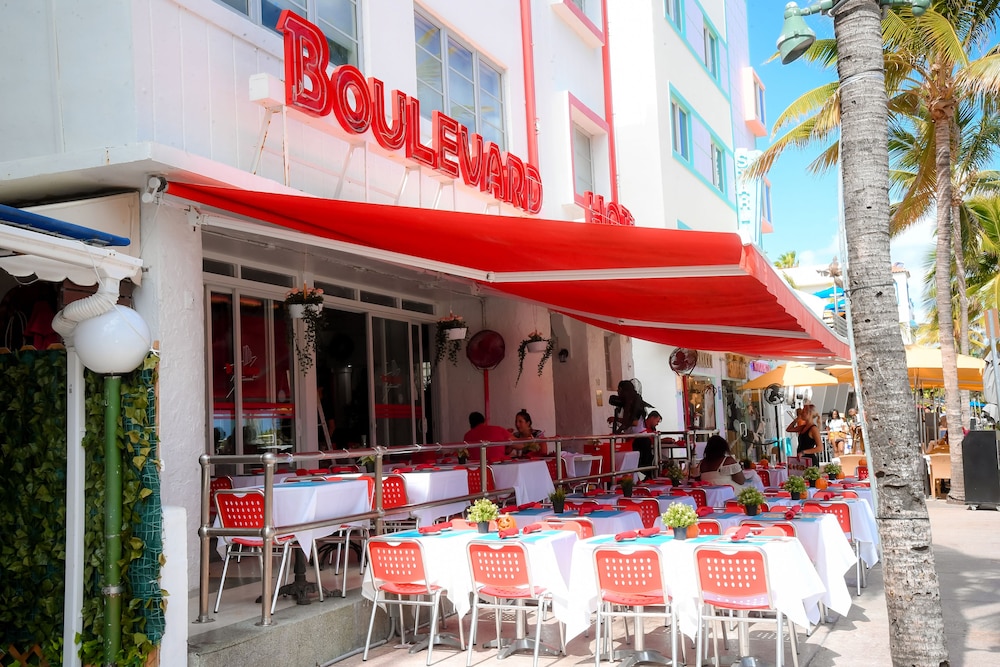 Ithaca of South Beach Hotel 5/51