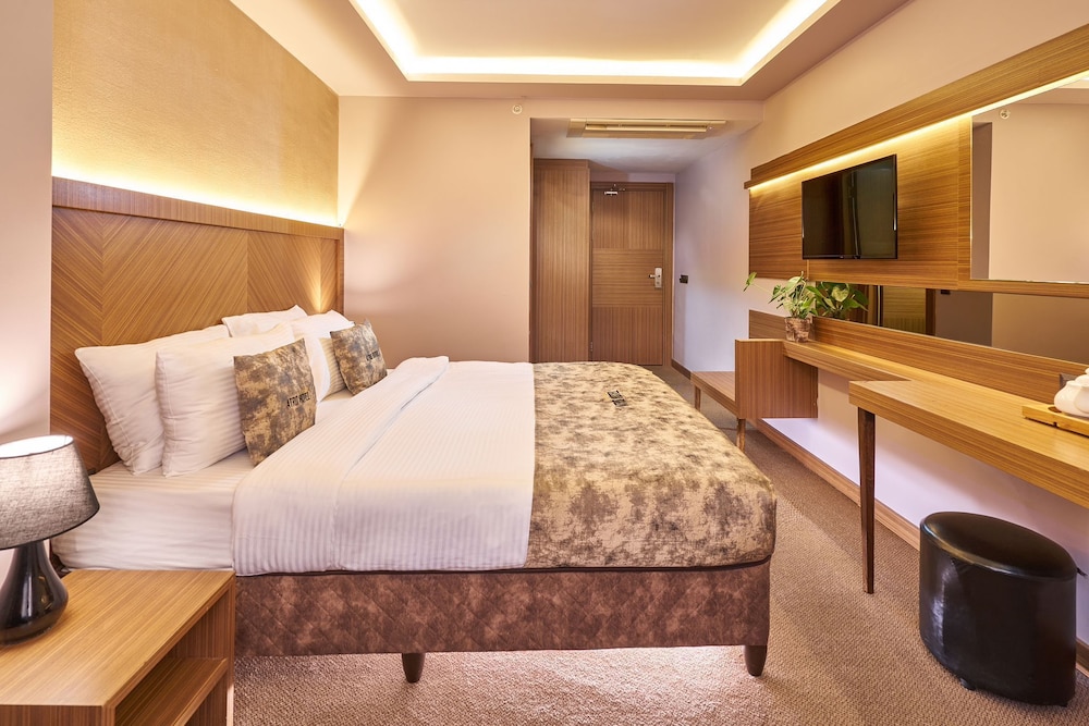 غرفة قياسية بسريرين منفصلين، Atro Hotel 3/8