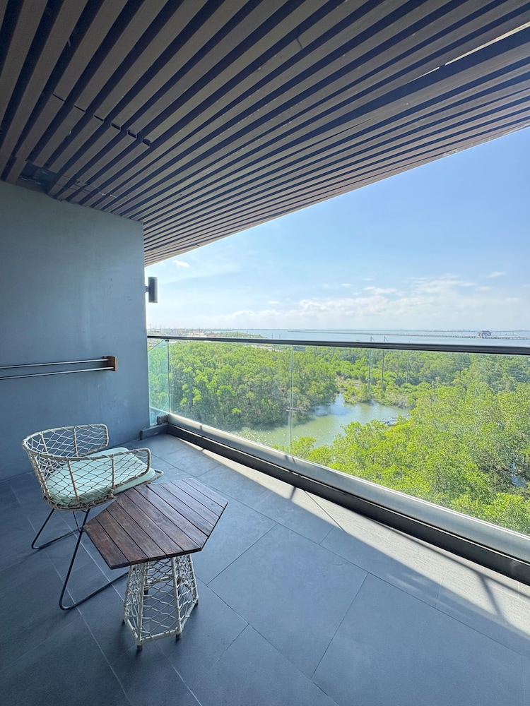 The Crystal Luxury Bay Resort Nusa Dua 34/72