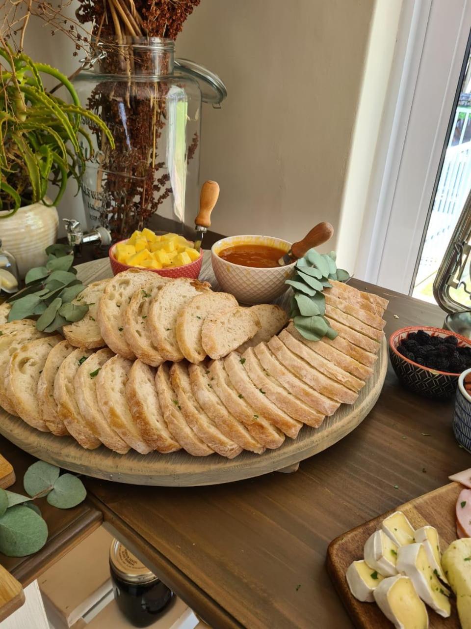 Cape Winelands Business Villas Self Catering rooms 15/50