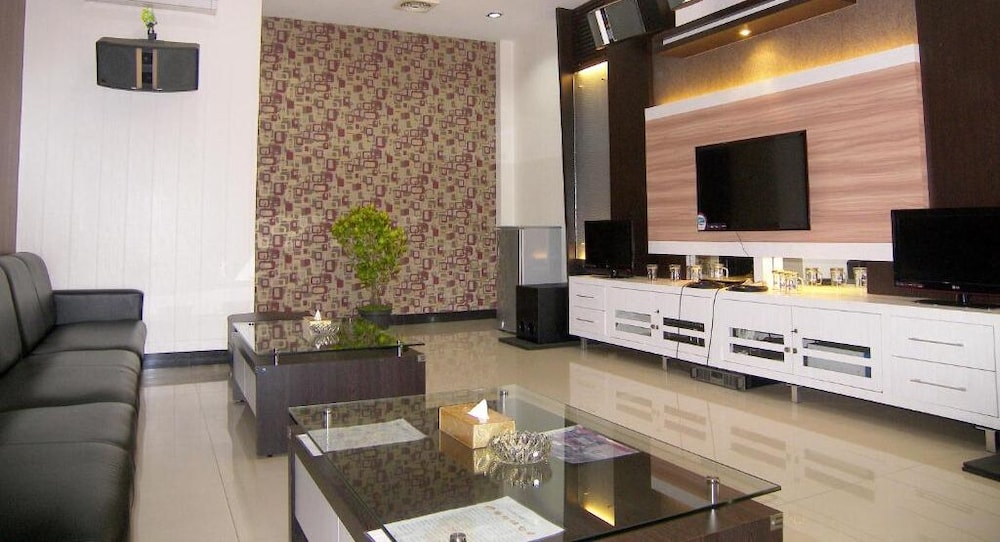 Hotel Harmony In Pontianak 57/62