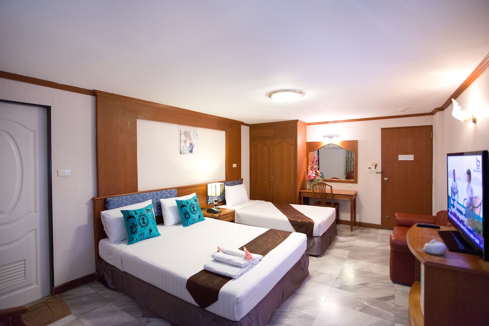 Chaipat Hotel 26/66