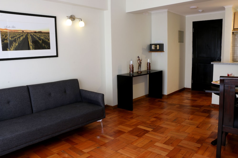 Hotel Plaza Nunoa 23/37