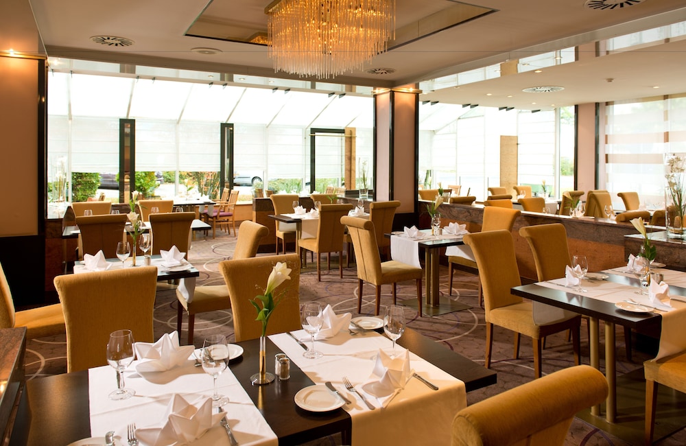 LEONARDO HOTEL KOLN BONN AIRPORT 43/57
