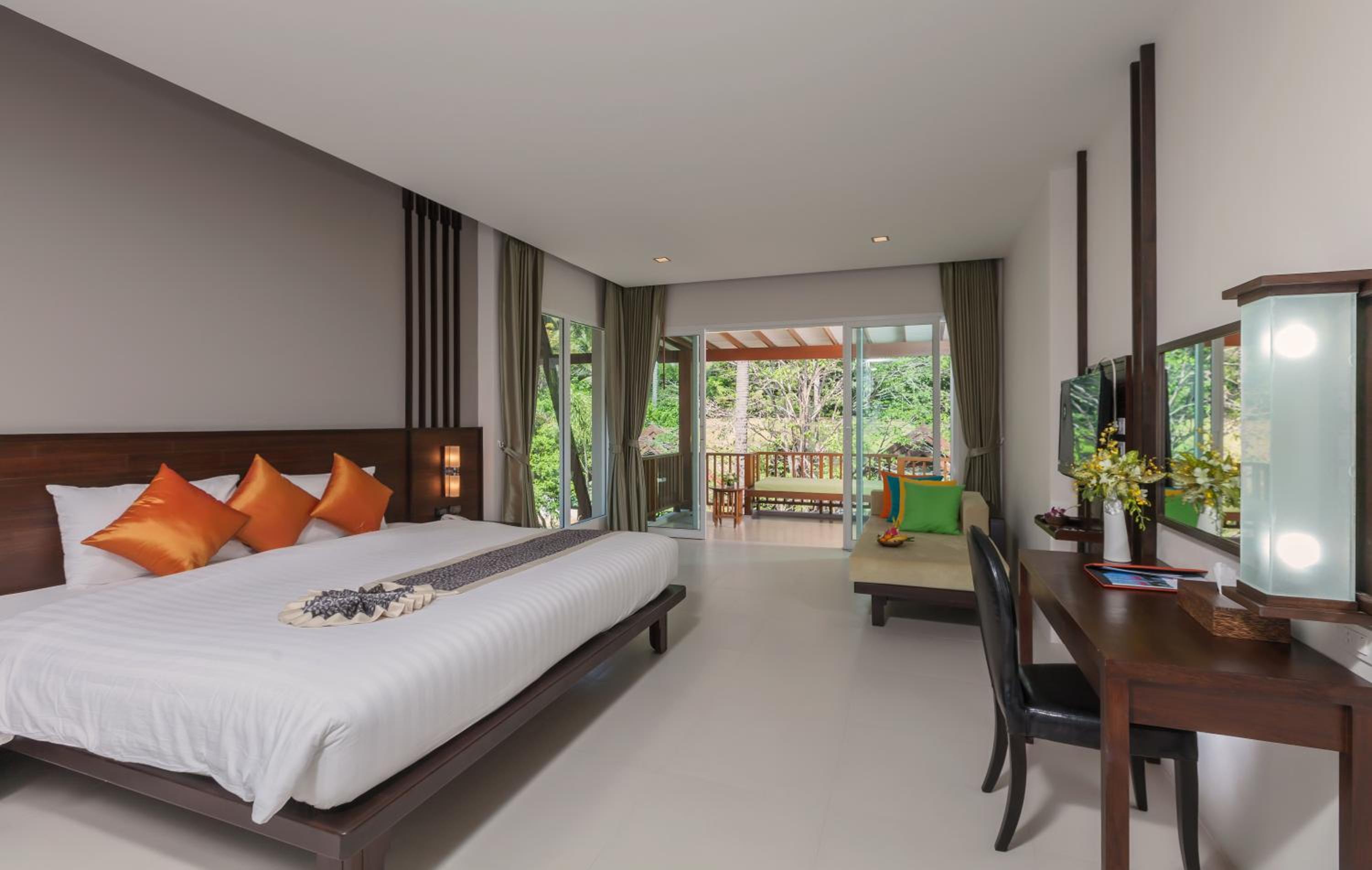 Grand, Deluxe, Double Bed, Sunset Wing, Sand Sea Resort Railay Beach 6/10